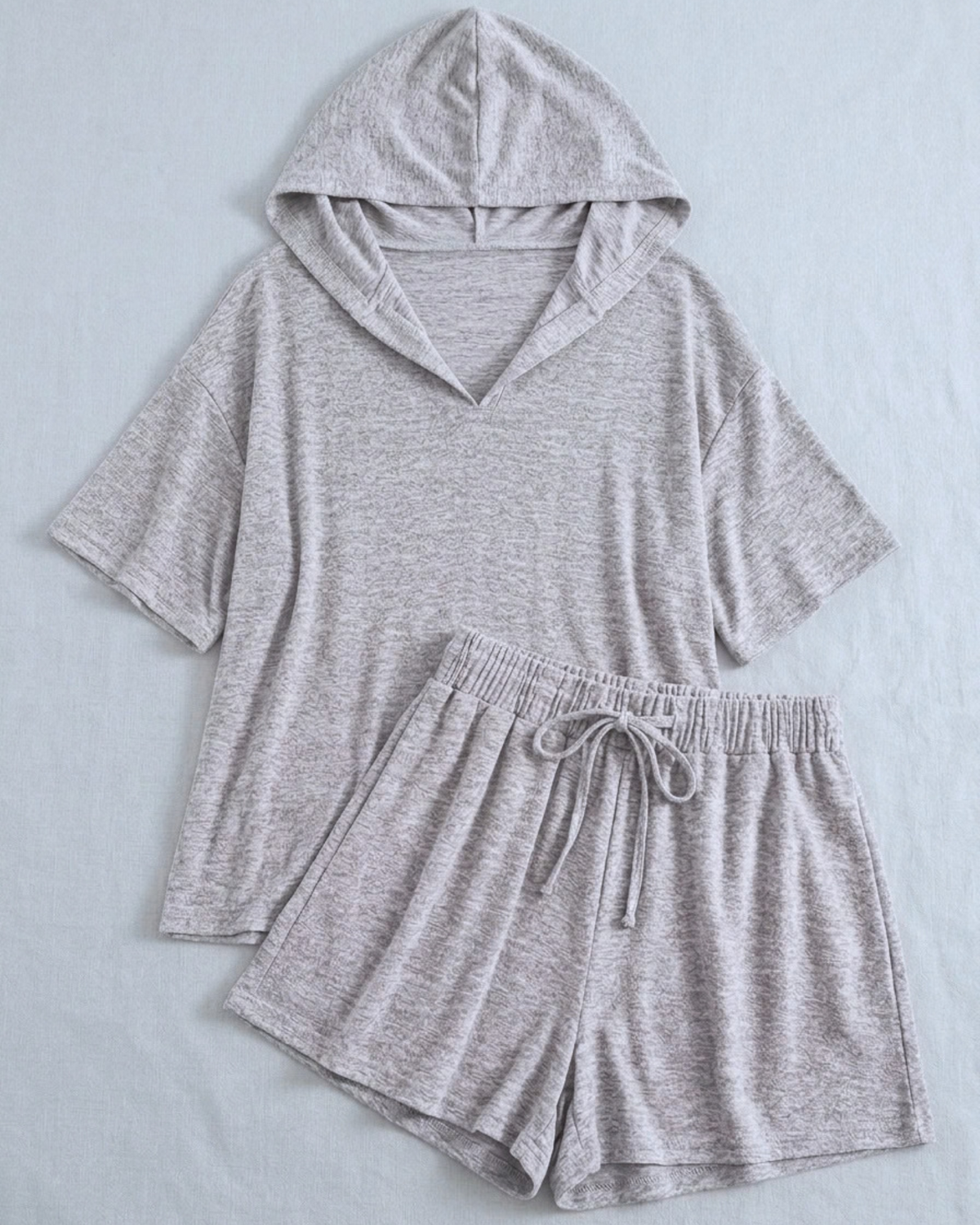 Pyjama Ample avec Capuche et Short