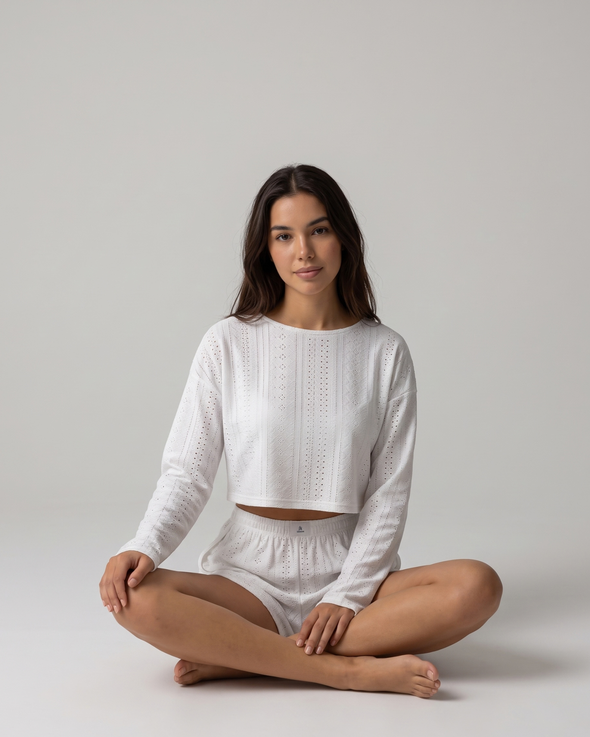 Pyjama Crop Top et Short en Broderie Ajourée