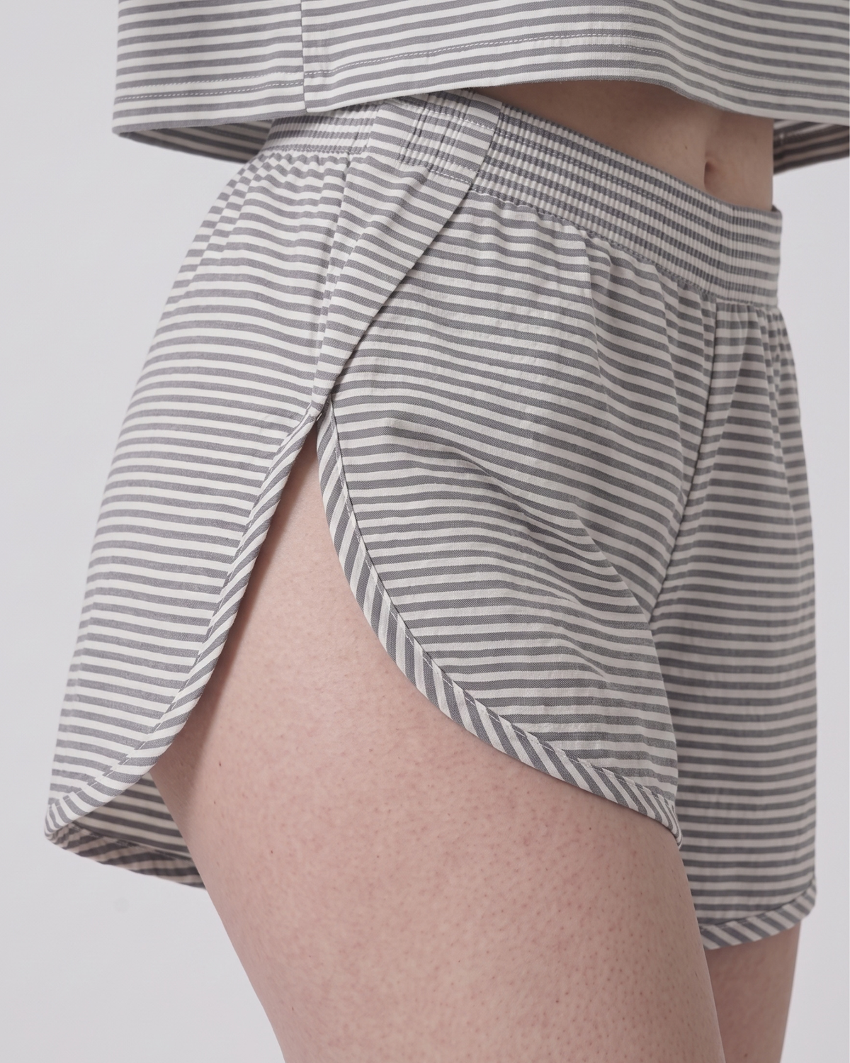 Pyjama Rayé en Crop Top et Short