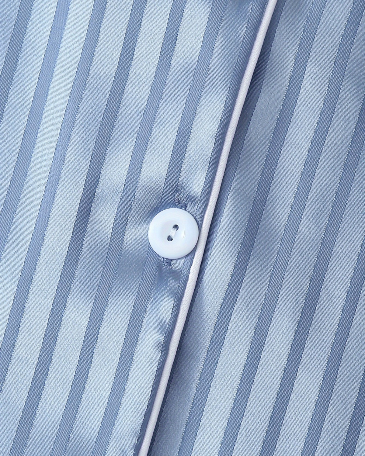 Pyjama Col Tailleur en Satin Rayé