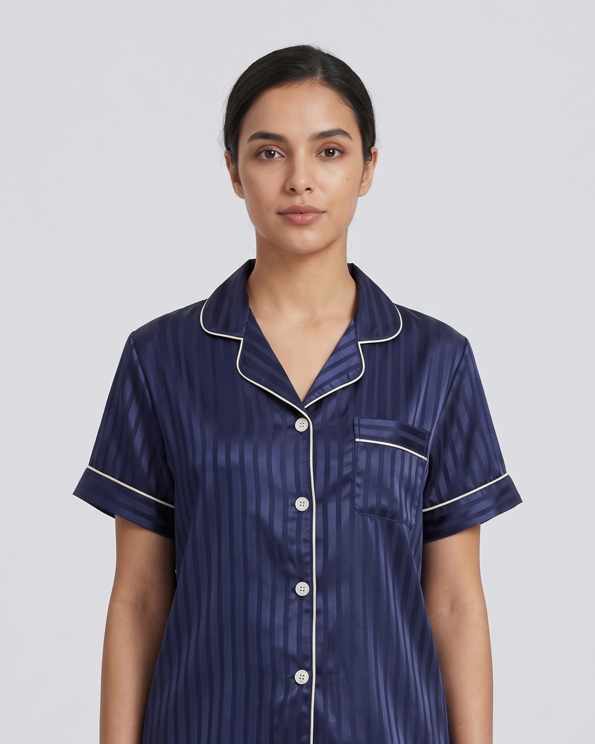 Pyjama Col Tailleur en Satin Rayé