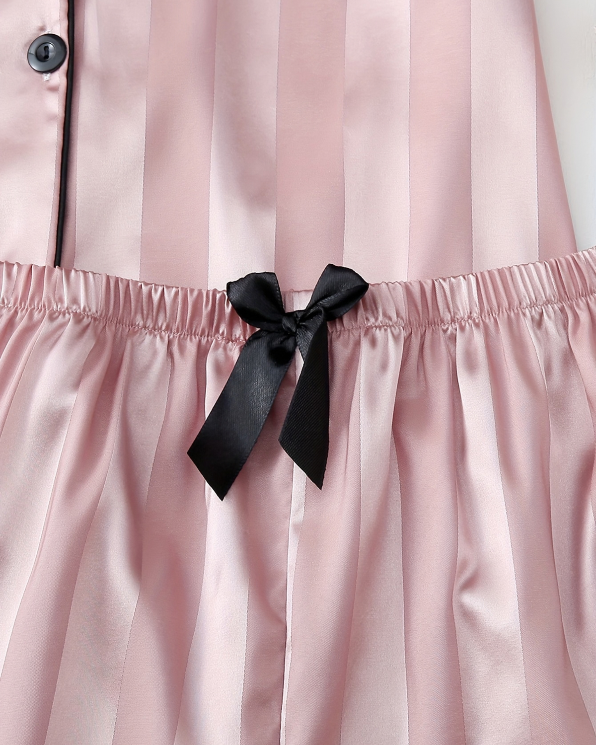 Pyjama Col Tailleur en Satin Rayé